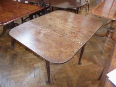 An oak gate-leg table, on straight supports and pad feet, 95cm wide