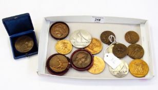 A collection of fifteen early 20th century bronze and medal French medals (1 box)   Condition Report