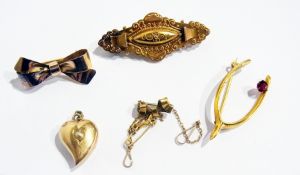 Victorian 9ct gold hair brooch, 9ct bow brooch, wishbone brooch, heart and pearl locket and small