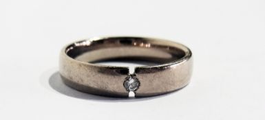 18ct white gold and diamond ring, modern flat band design with single diamond