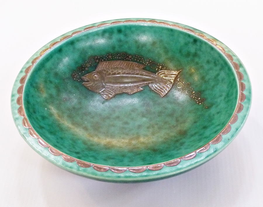 Gustavsberg Argenta Ware bowl designed by Wilhelm Kage, footed base, decorated with silver fish to