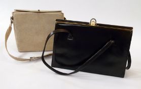 A quantity of 20th century handbags (1 box)