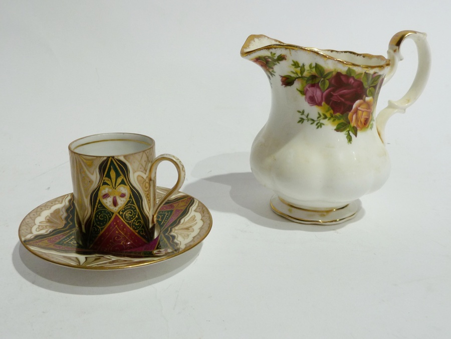 A quantity of Wedgwood Mirabel pattern decorative items, Royal Worcester, Royal Albert and other