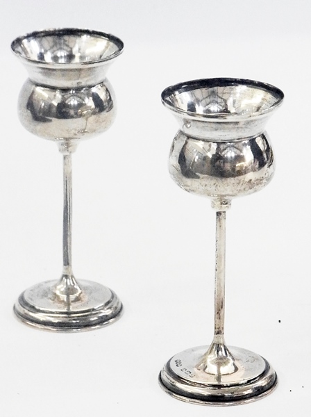 Set of George V six silver small cups, o - Image 2 of 2