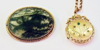 Moss agate set oval brooch, gold-plated