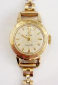 Cyma 9ct gold cased lady's dress watch,