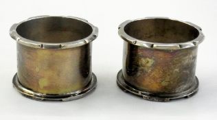 Pair George V silver napkin rings, each