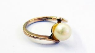 Child's 9ct gold and cultured pearl cros
