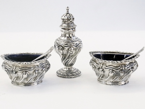 Victorian silver cruet set comprising pa