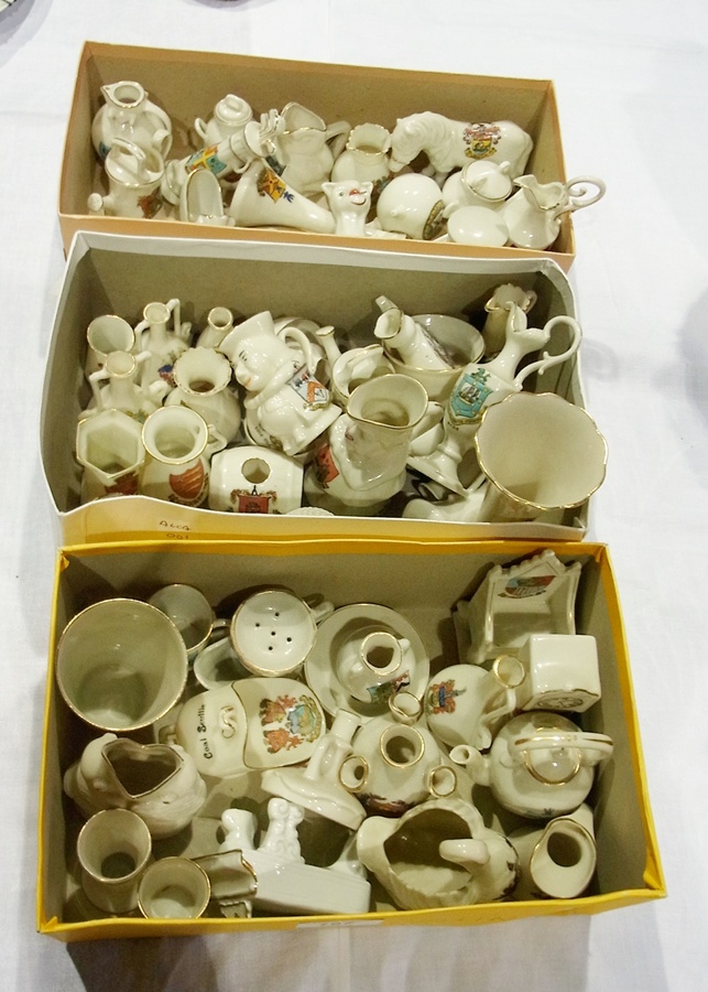 Large quantity Arcadian china and other crested ware, variously shaped including cat, horse, Toby