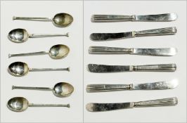 A set of six George V sealtop coffee spoons, Sheffield 1923 together with six silver-handled tea