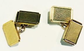 Pair 9ct gold chain pattern cufflinks, the rectangular ends engine turned, chamfered borders, 13.2