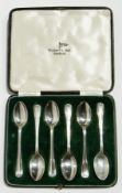 A set of six George VI silver coffee spoons, Sheffield 1940 in a fitted case