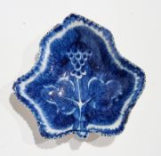 18th century Bow pickle dish, leaf-pattern painted in underglaze blue with vine and leaf pattern,