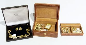 Quantity costume jewellery including simulated pearls, studio necklace and earrings and gilt to