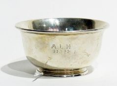A George V silver sugar bowl, with flared rim, plain form raised on a circular foot, by Henry