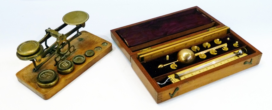 A Dring and Page Sikes hydrometer in a fitted box with thermometer together with a set of