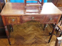 19th century mahogany kneehole desk/dressing table fitted two deep and one slender drawer on