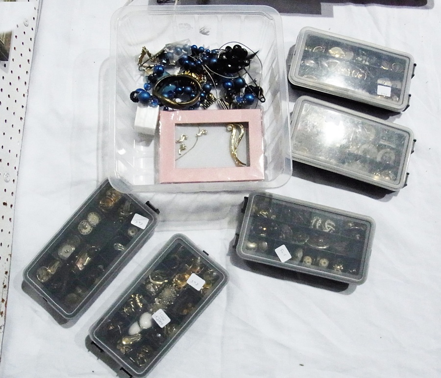 A large quantity of assorted clip-on and other earrings, bangles, beaded necklaces (1 box)