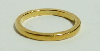 22ct gold wedding ring, approximately 2 grams