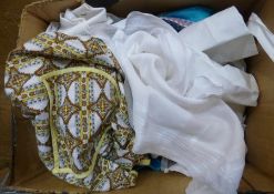 Quantity of assorted aprons and other items (1 box)