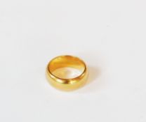 18ct gold wedding ring