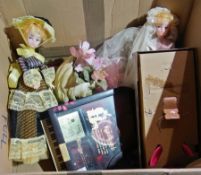 Two modern dolls, a Kings toy piano, a Barbie doll box "Spring Petals" and other items (1 box)