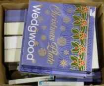Quantity of Wedgwood Christmas plates, and one box of empty boxes (2 boxes)