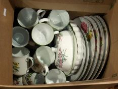 Royal Worcester "Country Kitchen" part tea and dinner service and other items (2 boxes)