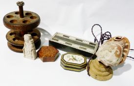 Horn and bone cribbage box, bobbin stand and other collectable items