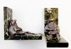 Pair silvered metal and marble toad-pattern bookends, each mounted with a seated and cross legged