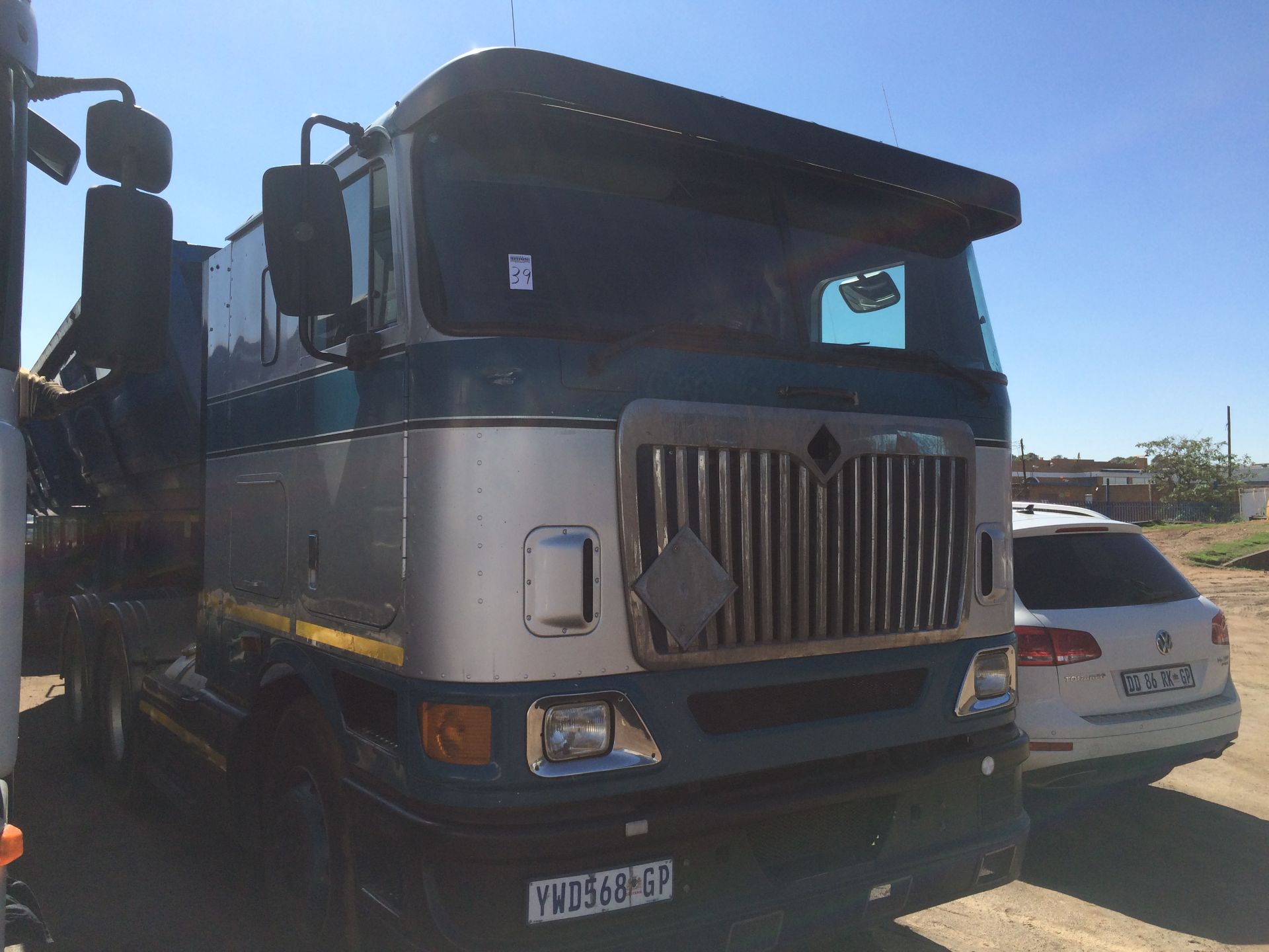 2006 INTERNATIONAL 9800I 6X4 T/T REG NO: YWD568GP