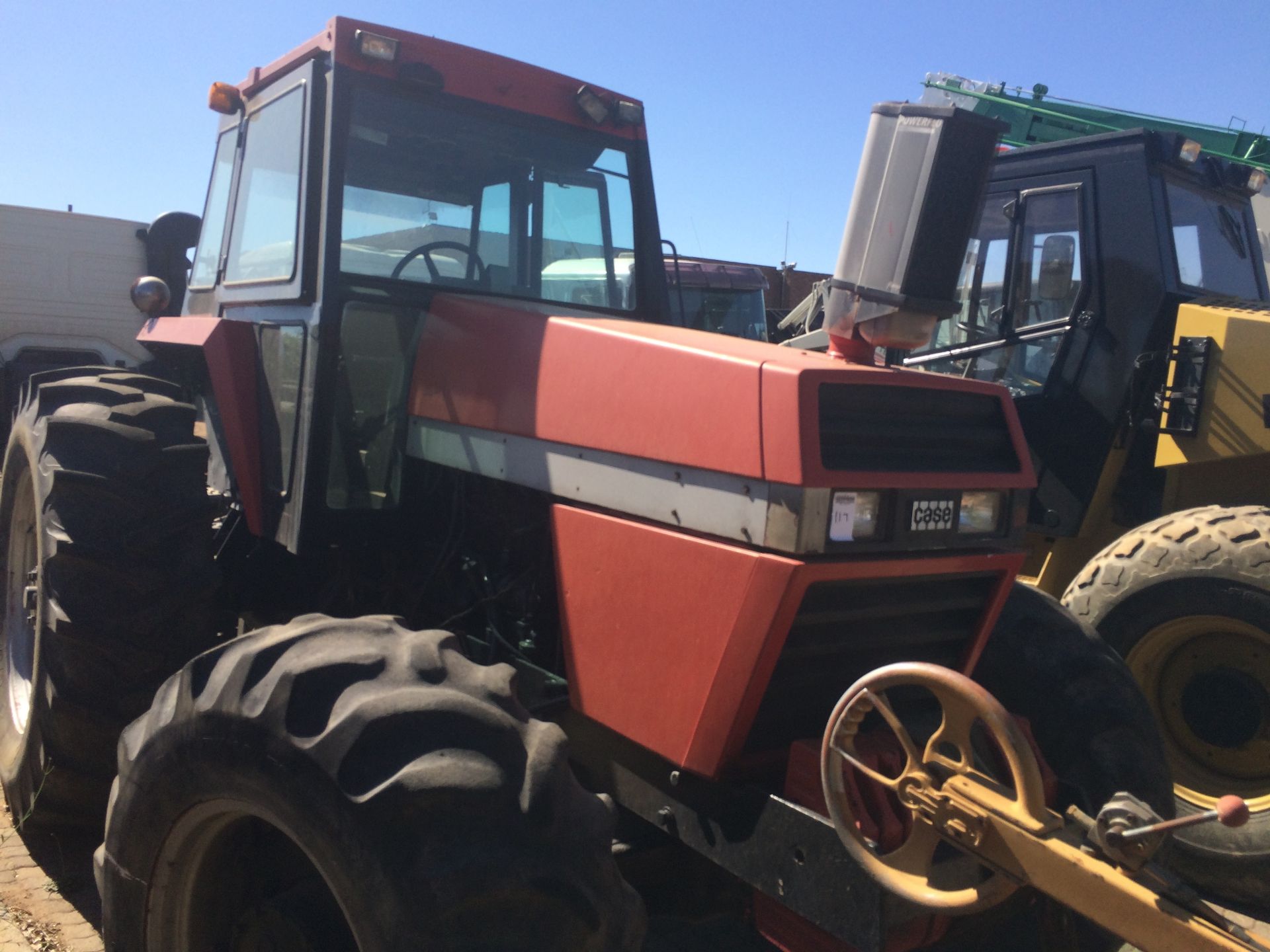 CASE 2290 4X4 TRACTOR (NON-RUNNER) - SERIAL NO: 9918375 - Image 3 of 4