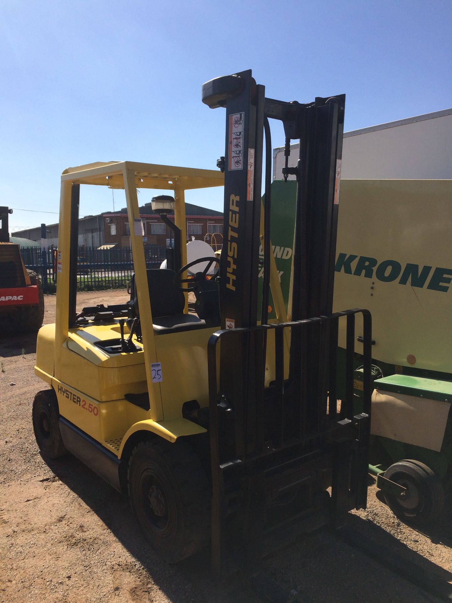 2005 HYSTER 2.5TON GAS FORKLIFT SERIAL NO: H177B55197C