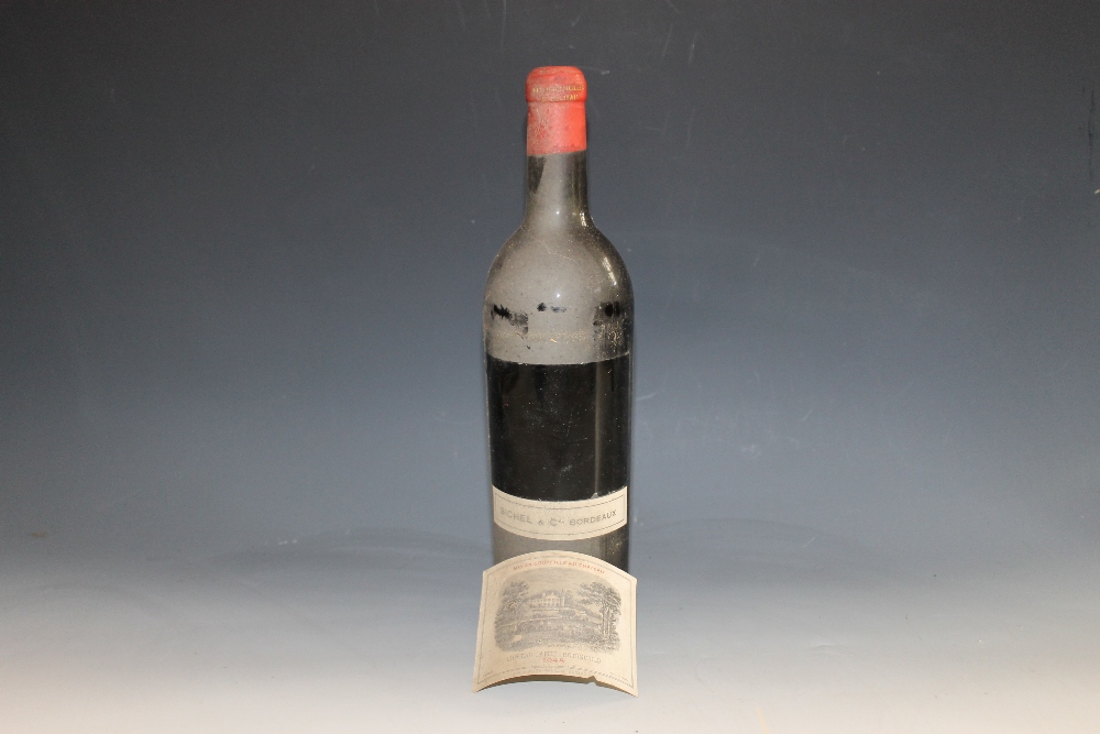 1 BOTTLE OF CHATEAU LAFITE - ROTHSCHILD, GRAND CRU CLASSE, PAUILLAC, 1948, label present but