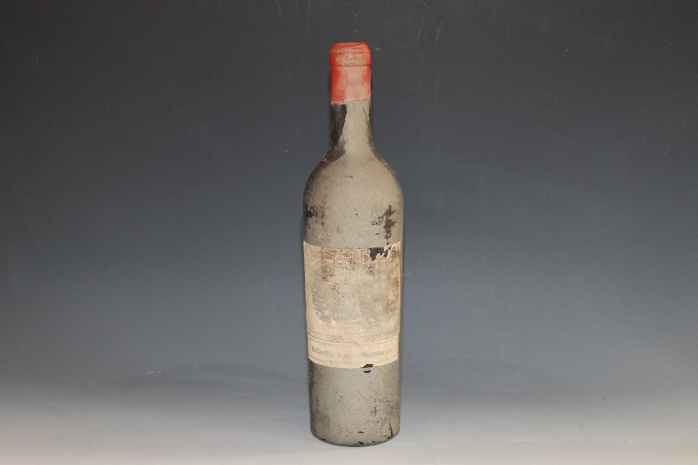 1 BOTTLE OF CHATEAU LAFITE - ROTHSCHILD, GRAND CRU CLASSE, PAUILLAC, 1948, label very poor, mid