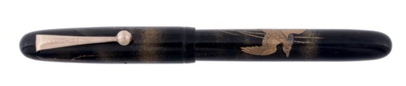 Dunhill, Namiki Maki-e lacquer fountain pen, circa 1930, the lacquered cap and barrel with black
