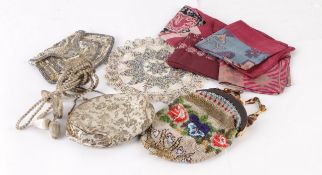 A small quantity of ladies vintage purses, including: a beadwork example and a metallic tassel.