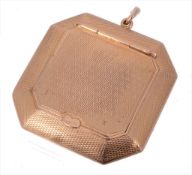 A 9 carat gold octagonal compact case, maker`s mark `AWR`, London 1924 A 9 carat gold octagonal