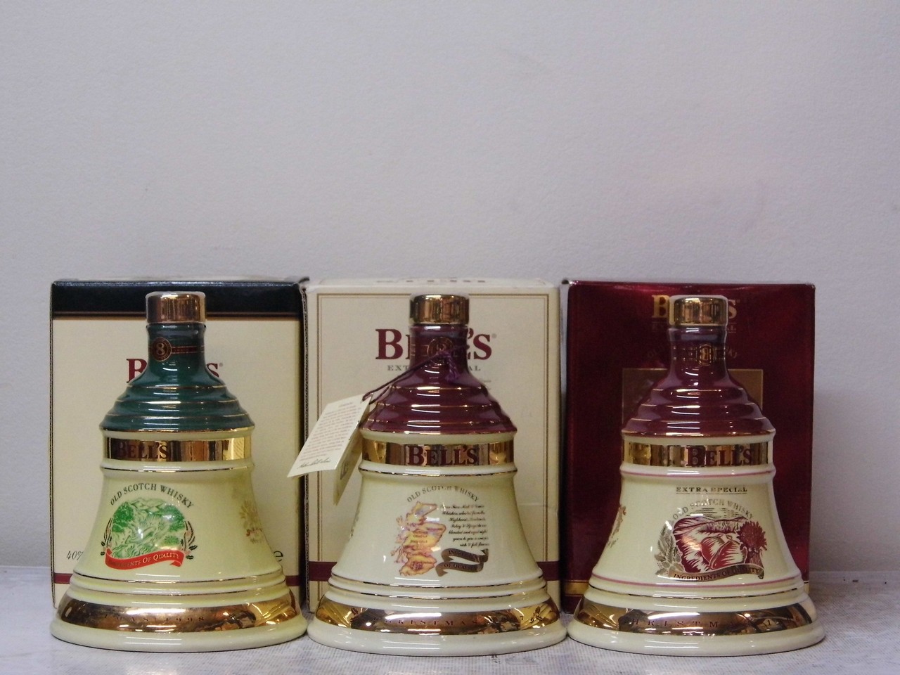 Bells Bell decanter Christmas 1996 70cl 40% Vol 1 bt Presentation BoxBells Bell decanter Christmas