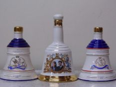 Bells Bell decanter Marriage of Prince Andrew and Sarah Ferguson 70cl 40% Vol 1 bt Presentation