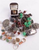 A small collection of jewellery and costume jewellery, to include: an emerald and diamond cluster