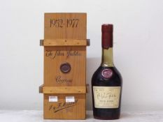 Martell Silver Jubilee Cognac 1952-1977Bt No 17824 Fl Oz 73.5% ProofA blend of 1815, 1906, 1914 and