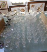 A mixed quantity of glass ware. There is no condition report available on this lot.