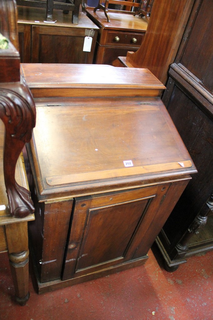 A Victorian mahogany night stand 60cm wide