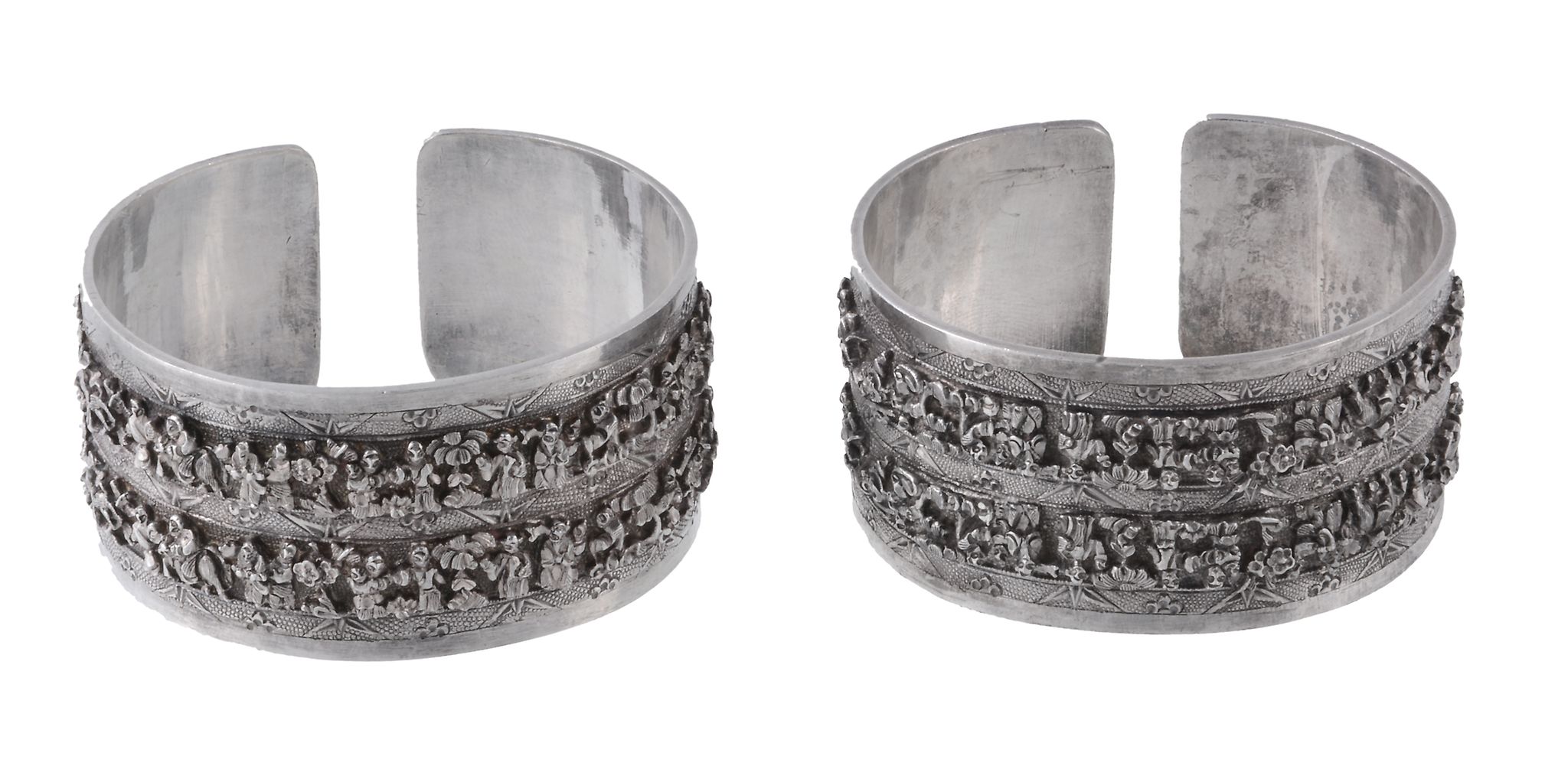 A pair of Chinese export silver cuff bangles by Yu Zhen, Xiamen  A pair of Chinese export silver