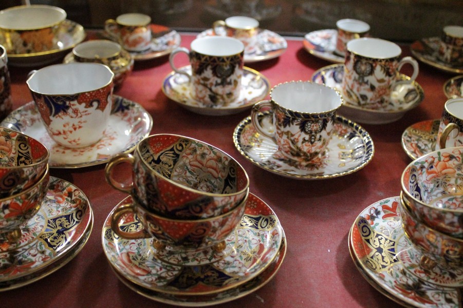 A group of Royal Crown Derby ceramics together with further Imari pattern tea wares, a Japanese