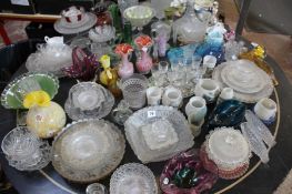 A large mixed quantity of glass including commemorative pressed glass examples etc.