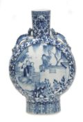 A Chinese blue and white dish decorated with two dragons contending a flaming pearl, 28.5cm