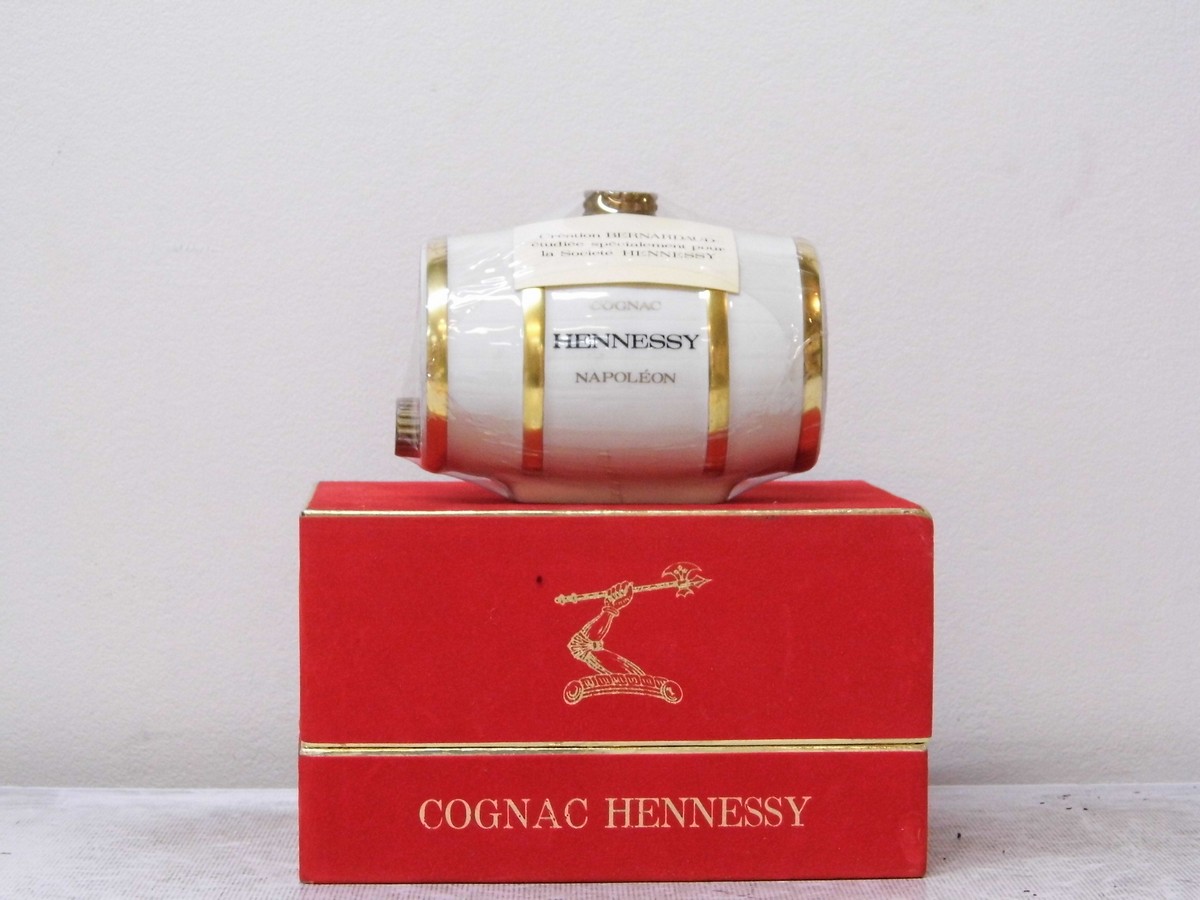 Hennessy Limoges Barrel  68cl 40% Vol  1  bt Original Presentation Box